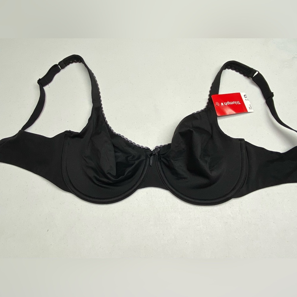 NWT Triumph BLK Unlined Underwire, 34D *P1022